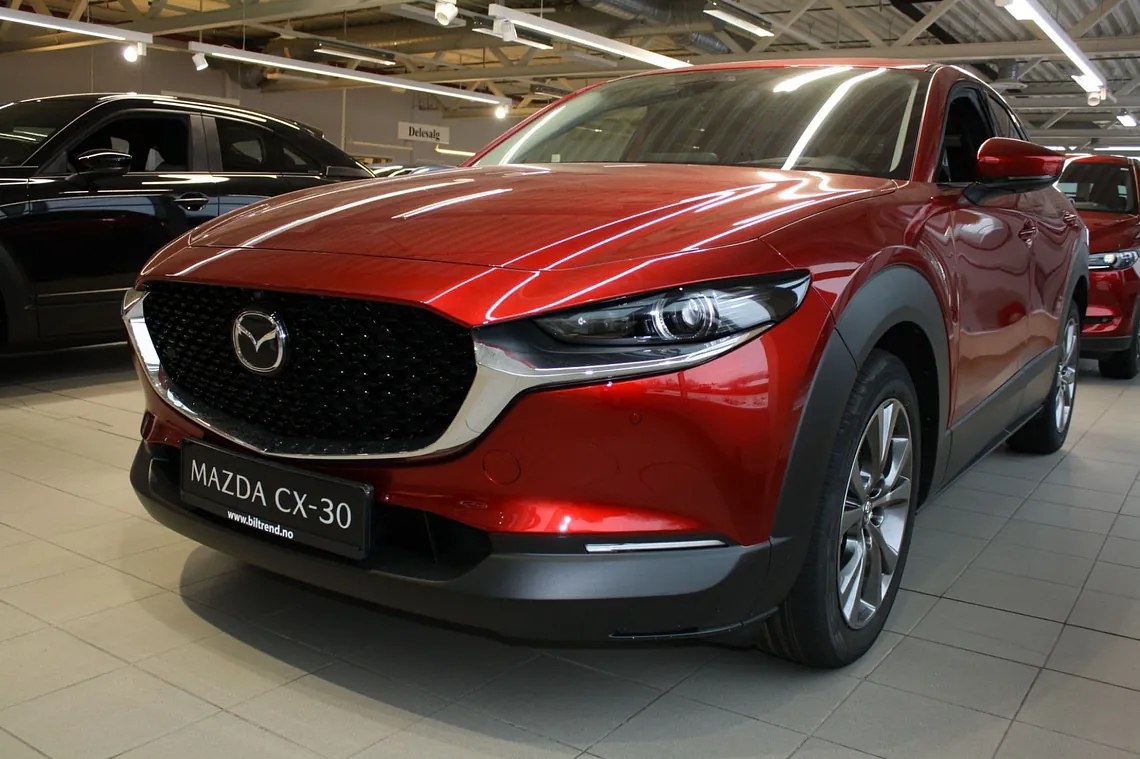 Rød Mazda CX-30